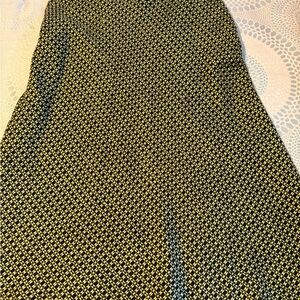 Elegant Black and Gold Patterned Skirt